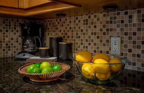 TreeTops Spacious Architectural Retreat - Foto 32