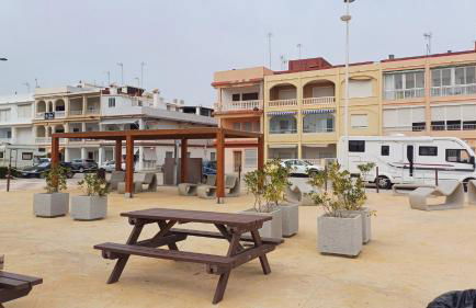 Adosado/casa con terraza y buhardilla. Playa El Perelló - Foto 69