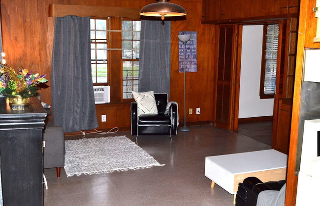 Walk to Downtown Scene - Photo 7