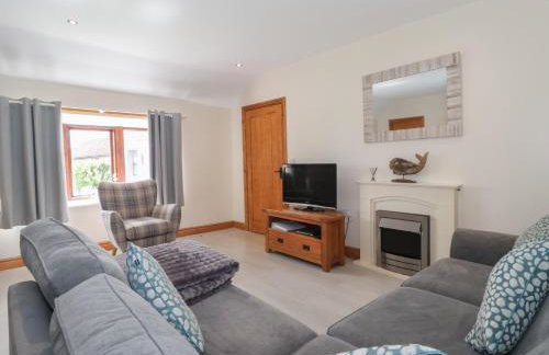 Daisy Nook - Photo 6