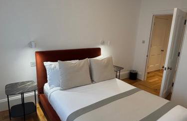 FOX ON THE HOE - Luxury Apartment accommodation - Photo 13