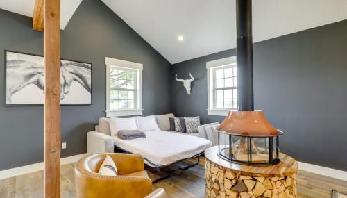 Orangeville Vacation Rental with On-Site Creek! - Foto 4