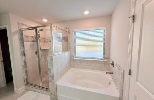 Luxury 5 Bedroom 4 bath open kitchen living room - Foto 37