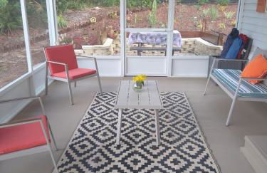 Lake Placid Home Boat Parking and Clubhouse Access by RedAwning - Foto 72