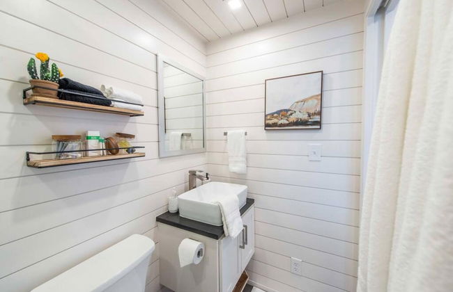 New The Wild West Cozy Container Home - Foto 16