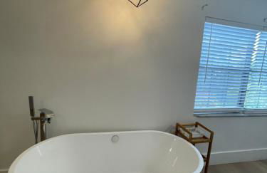 Cozy Downtown Apartments on Water - Foto 40