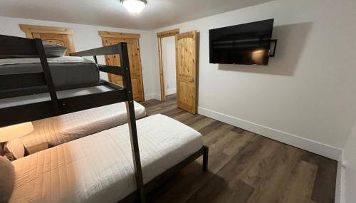 Spacious Modern Home with Game Room - Foto 5