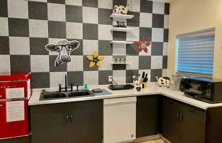 Crazy Cow Private HOT TUB BBQ Sleeps 2 - Foto 3