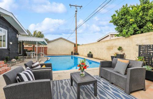 Quintessential SoCal indoor outdoor living with POOL - Foto 15