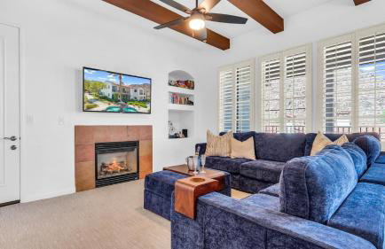 LV204 Airy Upstairs 2 Bedroom w Private Balcony - Foto 6