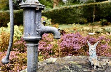 A spacious hidden gem with hot tub, lovely garden & views - Foto 28