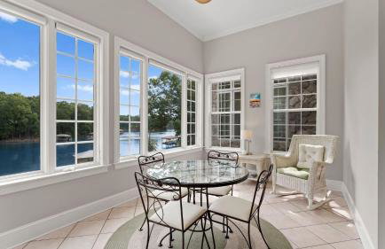 Whitetail Cove by Avantstay Lakefront w/ Pool + Private Dock Sleeps 20 - Foto 35