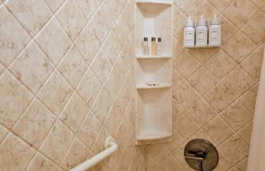 Peaceful Oasis steps from Mohegan Sun - Foto 17