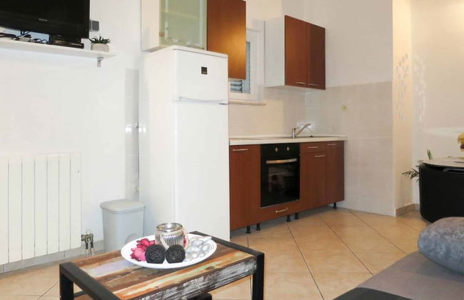 Sea-view Apartments With Pool, Terrace, and Outdoor Lounge in Scenic Čiovo Island - Foto 9