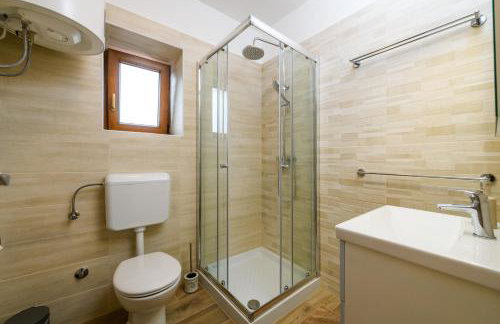 House Angela with private pool, private parking, wi-fi and fully fenced garden - WiiBuk - Foto 4