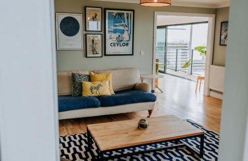 Ponderosa 5-Bed Coastal Retreat with Studio, Sauna & Sea Views - Foto 25