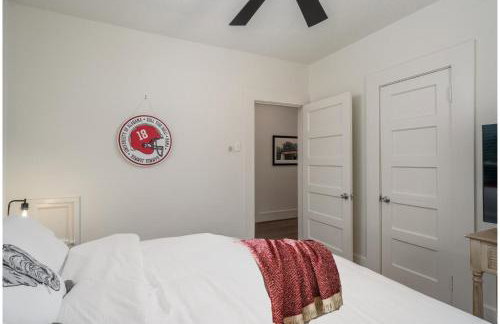 Crimson Tide Cottage- 2 King Beds- 2 5 miles to UA - Foto 23