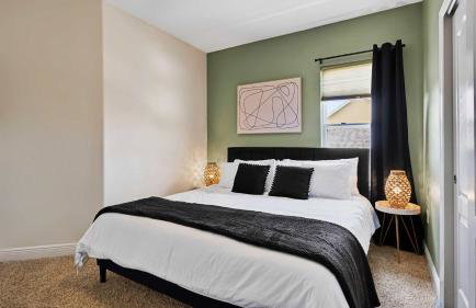 Poolside Tampa Stay- Game Room & Glam Room- Pool- Darts- Pool Table- Next to MacDill AFB - Foto 38