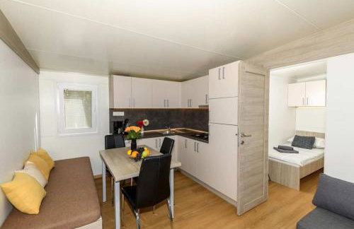 Cozy and Chic Little House with pool Ivinj - 5 - Foto 43