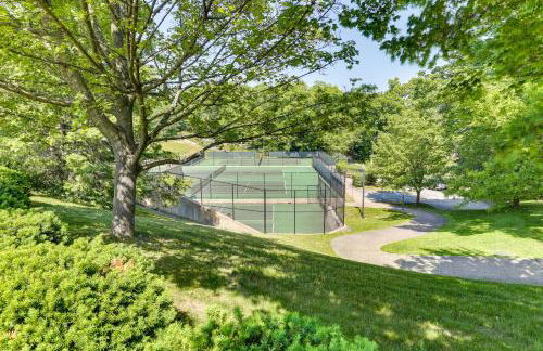 All-Season Vernon Township Lake House Retreat! - Foto 24