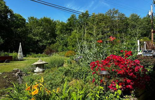 Mid-Century DJs Dream near Rhinebeck - Photo 21