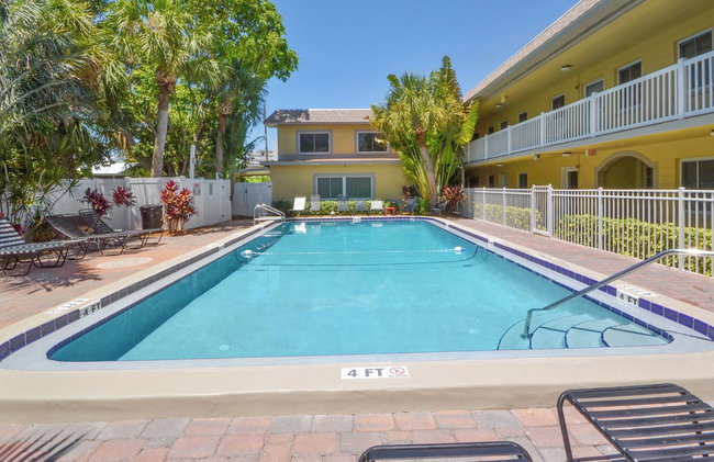 Waves by Distinctive Beach Rentals - Photo 57