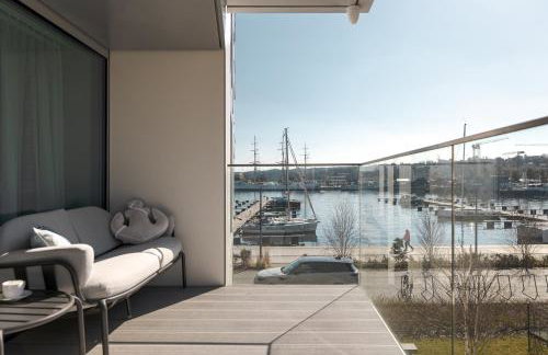 Gdynia Yacht Park - Delux Waterfront Apartament with parking - Photo 8