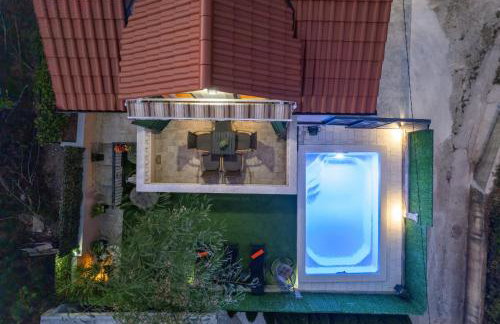 Villa Viktoria with private swimming pool - Photo 33