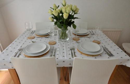 Cosy house, a train spotter's delight! - Foto 6