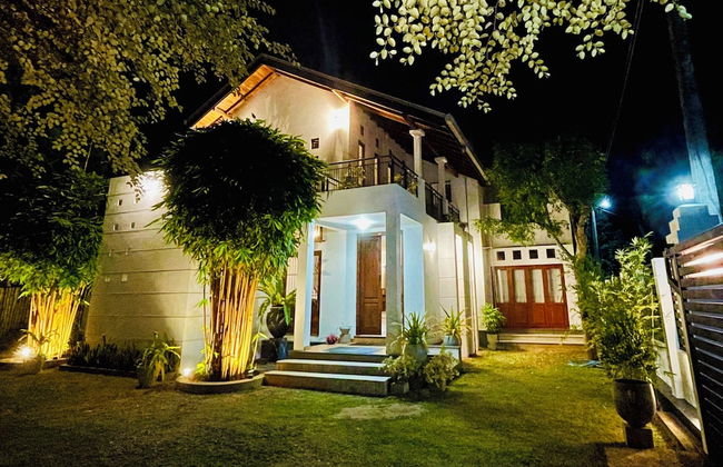 Cenreeza Airport Villa - Photo 1