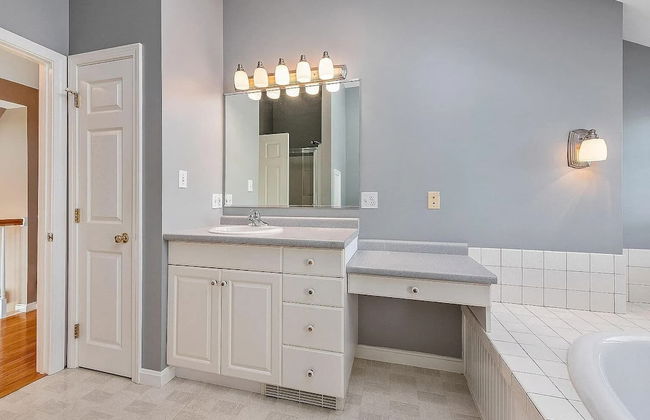 Not So Moody Stay for 10! - Foto 27