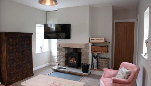 Relaxing pet friendly rural retreat - Photo 4