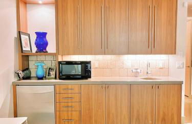 Luxe 4 bed 5 bath with Parking Walk to Capitol, Convention Center, museums and shops - Foto 30