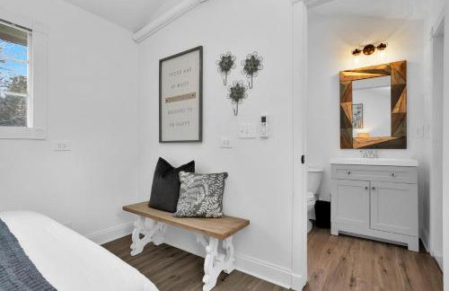 Charming Cottage on 7 acres with Pond - Foto 16