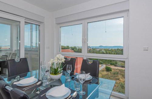 VILA VASILJ dein eigener Pool oder dein eigener Whirlpool mit Aussicht, dein Urlaub, deine Privatsphäre, deine Wahl - Photo 29