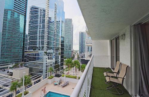 Upscale Apartment in the Heart of Brickell - Foto 24