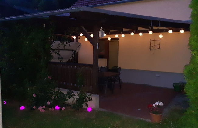 Great Holiday Home With Terrace Near Saxon - Foto 10