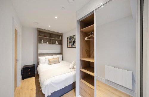 Modern & Cozy 2-Bedroom Apartment plus Parking, Gym, Cinema, Games Room, Workspace - Photo 48