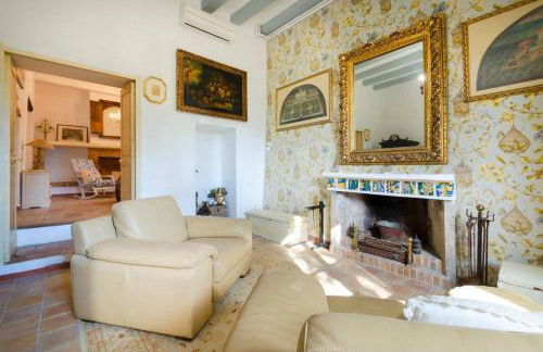 Casa Histórica con Piscina, Sauna y Jacuzzi - Foto 9