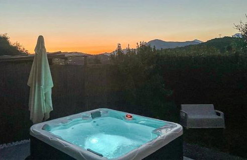 2 Bedroom Beautiful Home In Massarosa - Foto 2