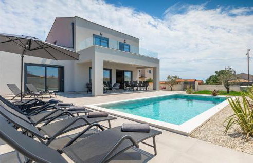 Villa Esire - Foto 12