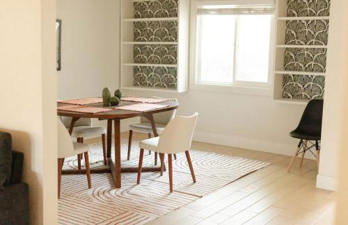 Next Getaway Home-3 Rooms, 4 Bed, 2 Bath, Backyard - Photo 2