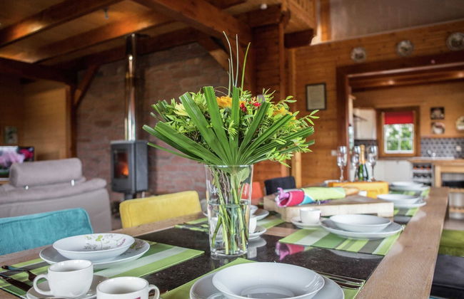 Affluent Chalet in Septon with Whirlpool, Sauna, Hot Tub - Foto 29