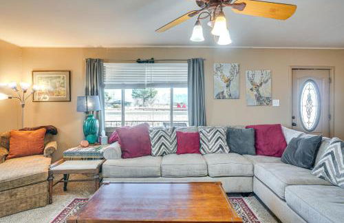 Elfrida Home with Yard and Fire Pit 14 Mi to Wineries - Foto 7