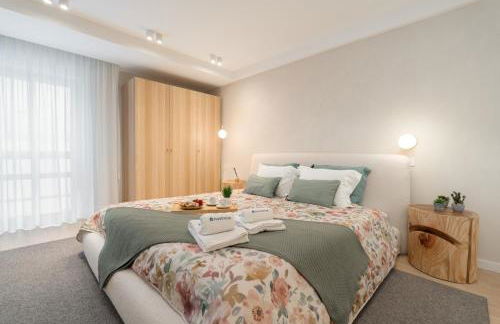 Stylish & Spacious Flat near the Beach by HostWise - Photo 6