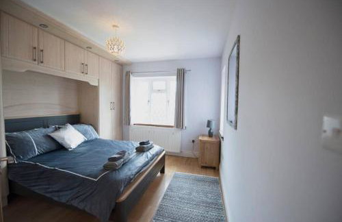 Luxury 6 bedroom house with parking - Northwood - Foto 15