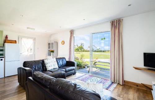 Harbour Lodge - Photo 5