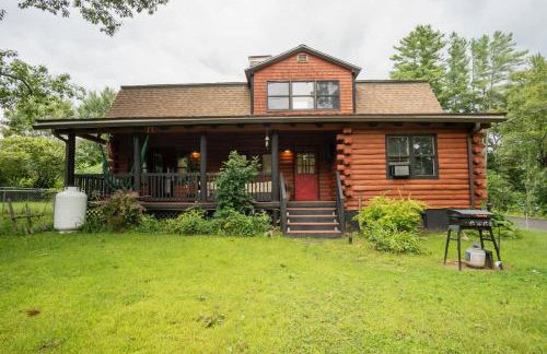 Cozy Log Cabin- W Fireplace - Foto 37