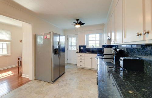 North Carolina Retreat - Deck, Grill and Creek Views - Foto 7