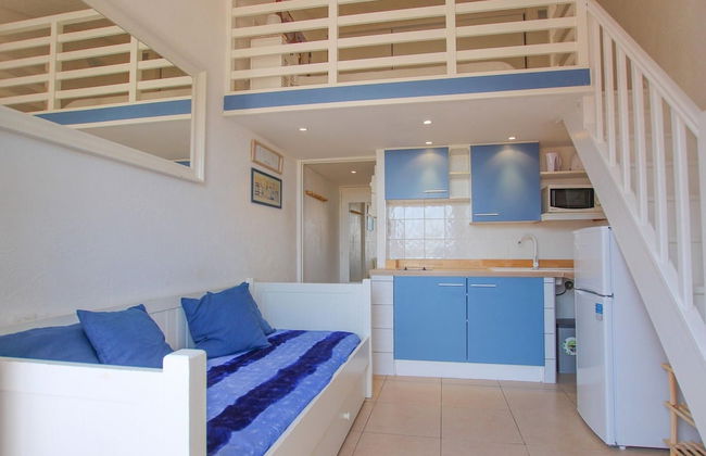Comfortable Holiday Home Near the Beach - Photo 1